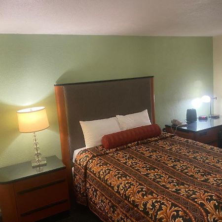 Sentinel Motel West Chester Εξωτερικό φωτογραφία