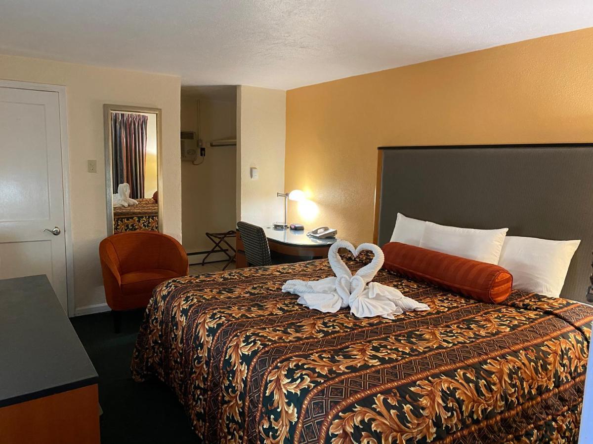 Sentinel Motel West Chester Εξωτερικό φωτογραφία