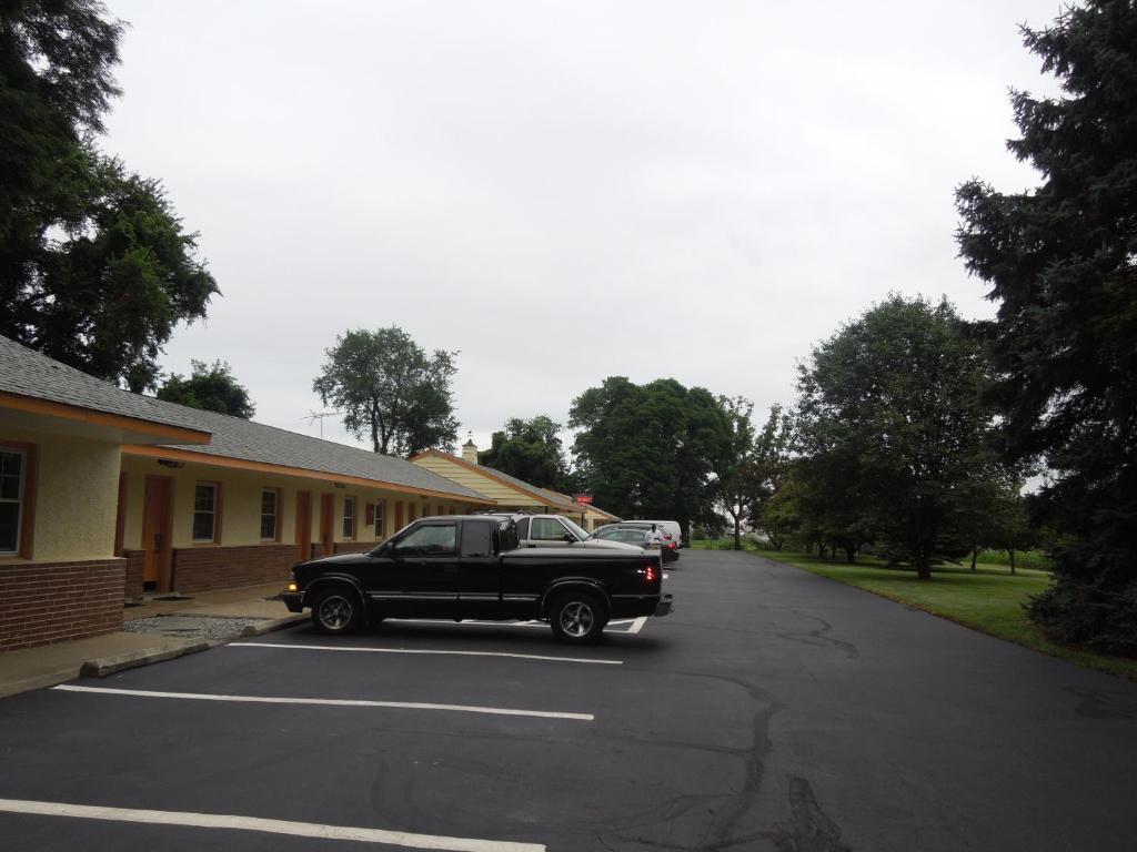 Sentinel Motel West Chester Εξωτερικό φωτογραφία