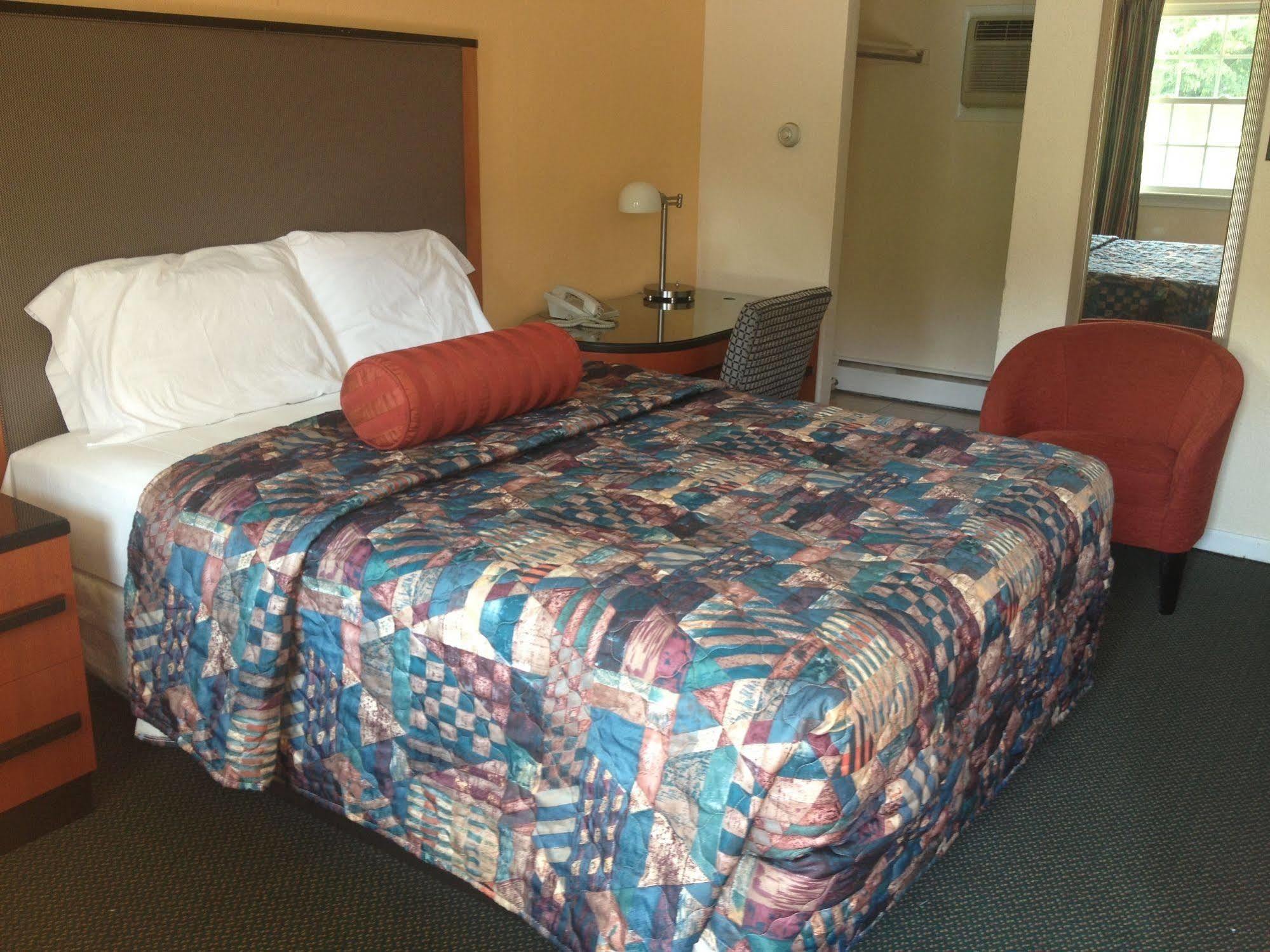 Sentinel Motel West Chester Εξωτερικό φωτογραφία
