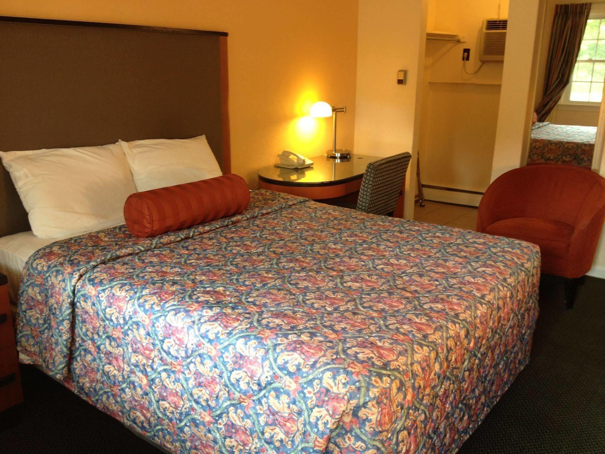 Sentinel Motel West Chester Εξωτερικό φωτογραφία