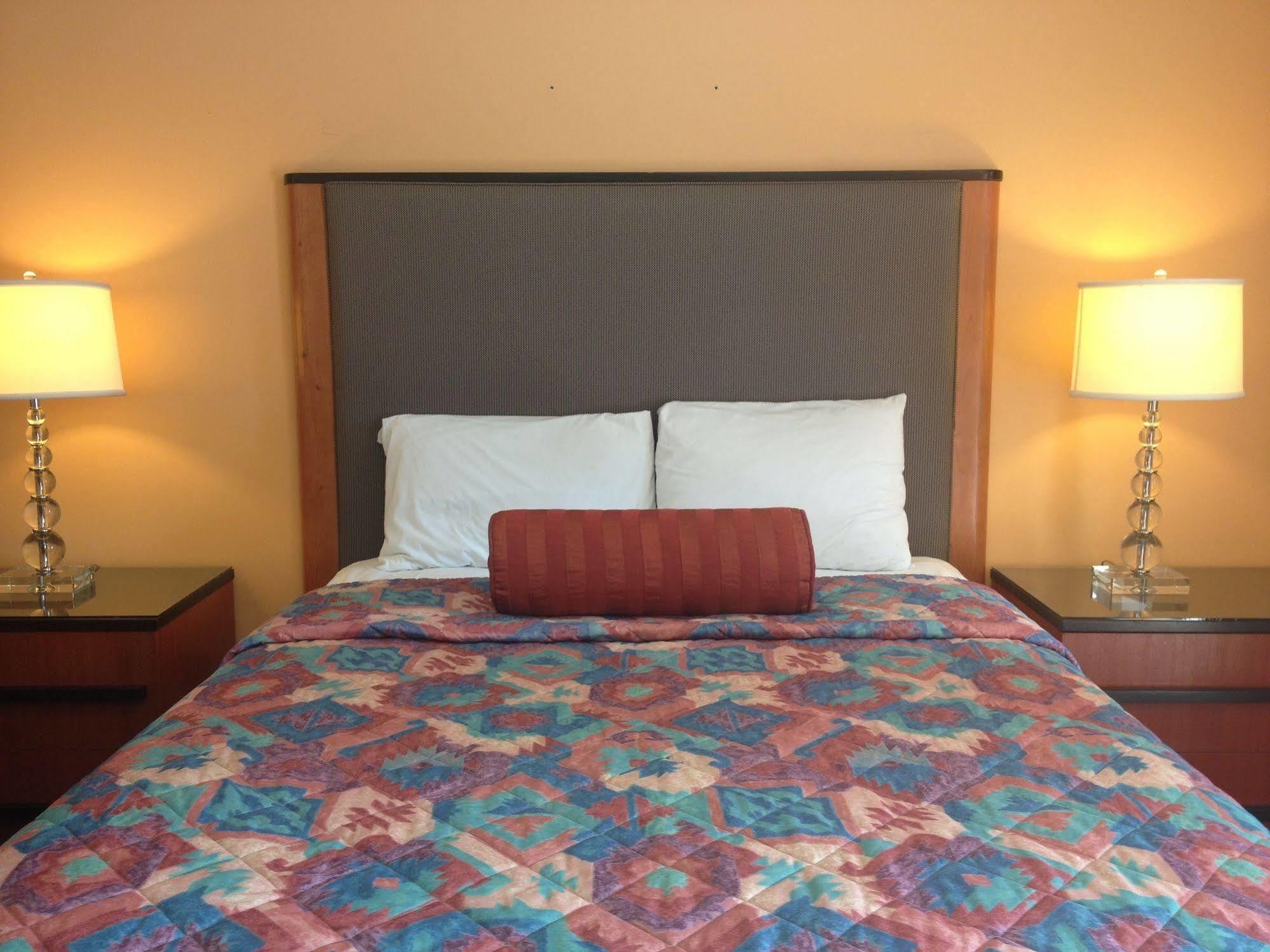 Sentinel Motel West Chester Εξωτερικό φωτογραφία